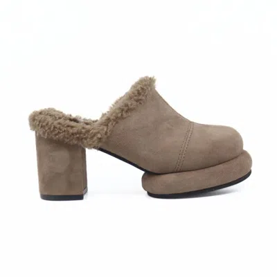 All Black Women's Mod Winter Mule In Taupe In Beige