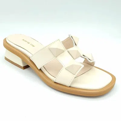 ALL BLACK WOMEN'S PYRAMID STUD MULE IN WHITE