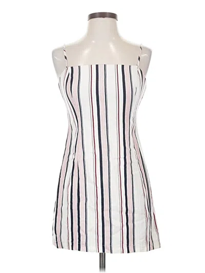 Pre-owned All In Favor Casual Dress In White