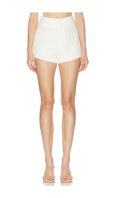 All The Ways Ida Short In White
