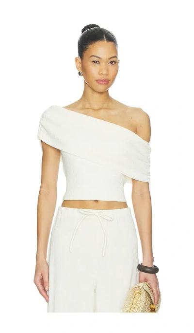 All The Ways Kiana Top In White