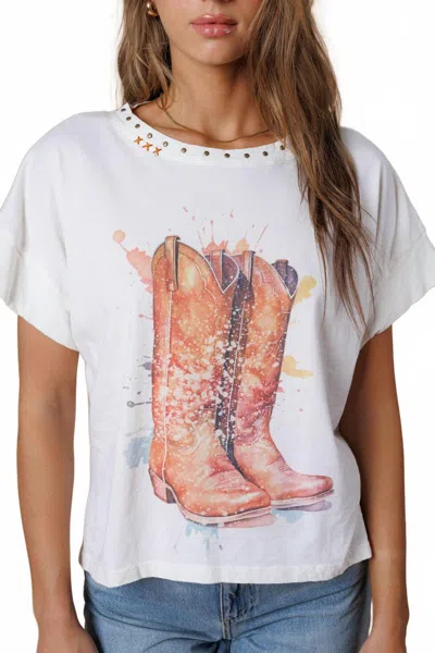 All Us Splatter Boots Hi-lo Tee In Natural In White