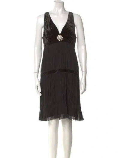 Pre-owned Allen Schwartz V-neck Knee-length Dress In Black