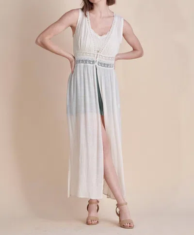 Allie Rose Textured Woven Sleeveless Duster In Cream In White