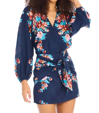 Allison New York Briella Long Sleeve Blouse In Navy Floral In Blue