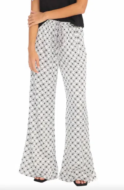 Allison New York Selena Pull On Flowy Pant In Black Tiles In White