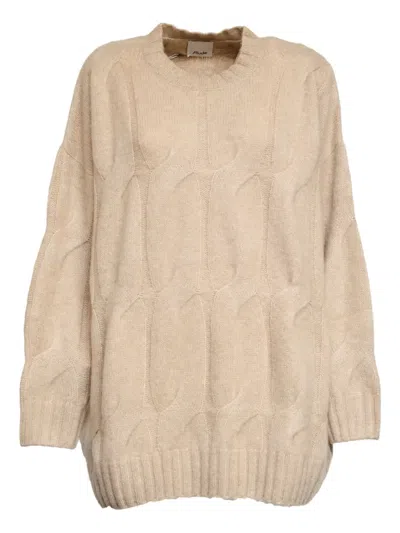 Allude Cable-knit Round-neck Sweater In Neutral