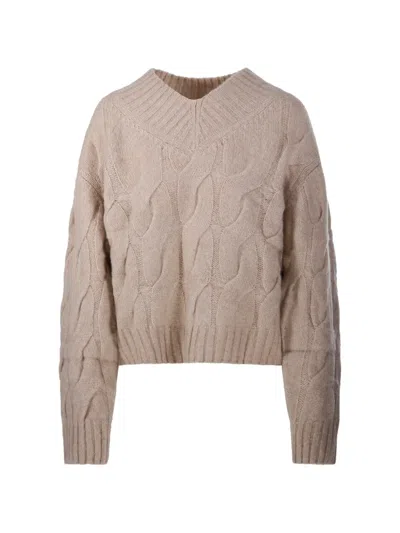 Allude Cable-knit V-neck Sweater In Nude
