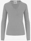 Allude V-neck Cashmere Sweater With Ribbed Edges And Timeless Silhouette In Gray