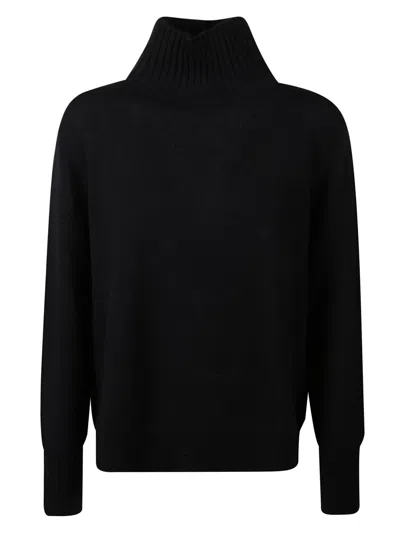 Allude Cashmere Turtleneck In Black