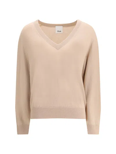 Allude V-neck Cashmere Sweater In Neutral