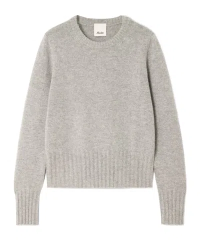 Allude Minimalist Cashmere Sweater In Gray