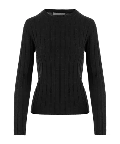 Allude Ribbed Fitted Knitted Sweater In Black