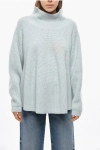 Allude Solid Color Cashmere Turtleneck Sweater In Blue