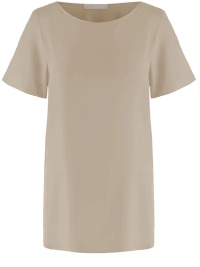 Allude Stretch Silk T-shirt With Curved Hem In Neutral