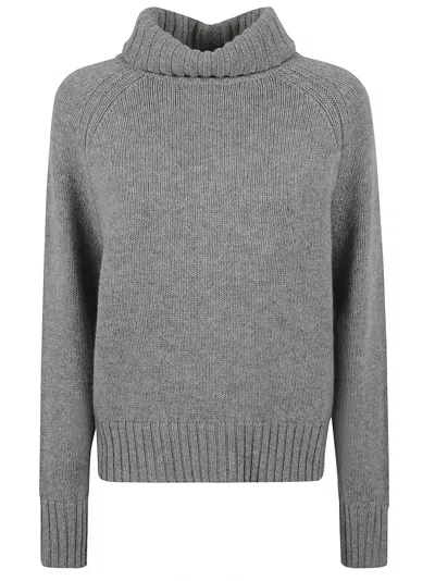 Allude Sweaters In Gray