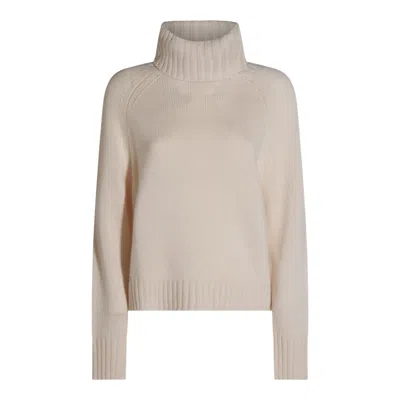 Allude Sweaters In White