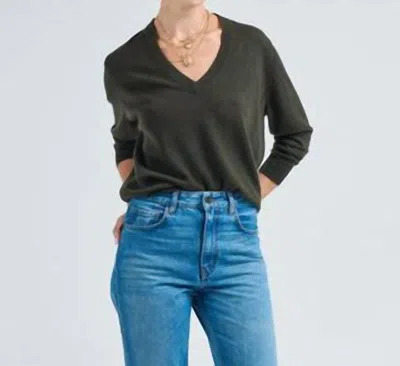 Allude V-sweater In Pine Tree In Green