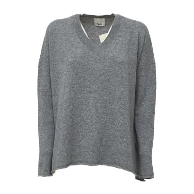 Allude V-neck Cashmere Sweater With Side Slits In Green