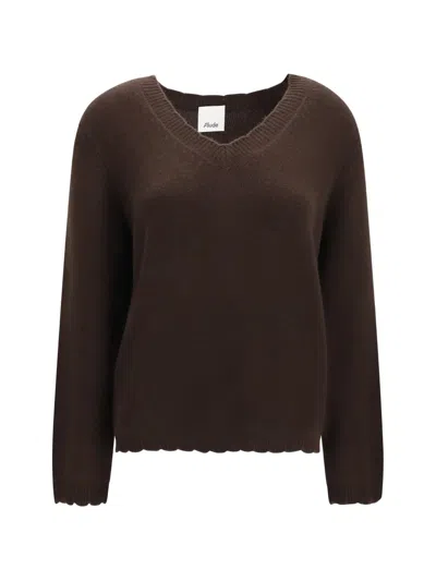 Allude V-neck Ribbed-trim Sweater In Brown