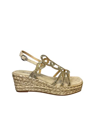 Alma En Pena Woman  Sandals With Wedge In Gold