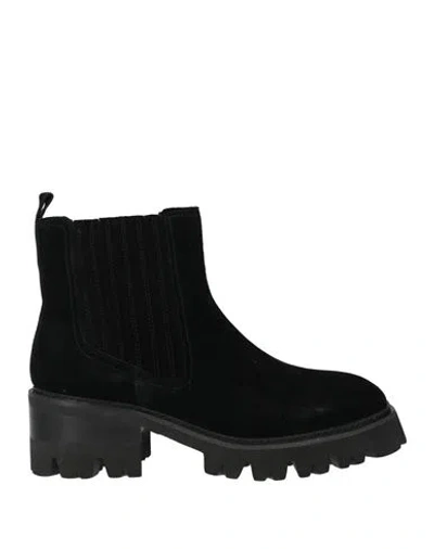 Alma En Pena . Woman Ankle Boots Black Size 10 Leather