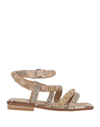 Alma En Pena . Woman Sandals Beige Size 5 Leather