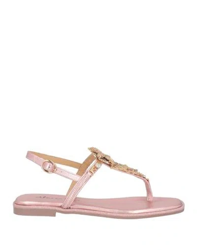 Alma En Pena . Woman Thong Sandal Pink Size 7 Leather