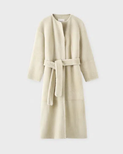 Almada Label Coat In Neutral