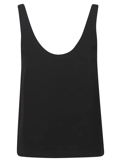 Almada Label Scoop Neck Crepe Top With Sleek Silhouette In Black