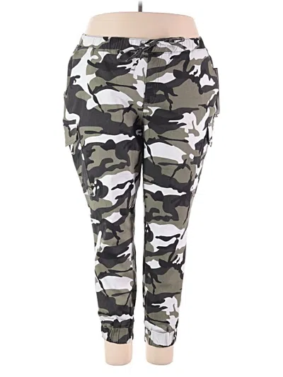 Almost Famous Jeggings In Green