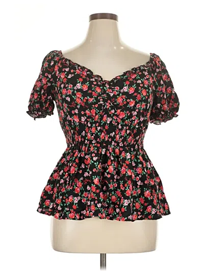 Pre-owned Almost Famous Short Sleeve Blouse In Black