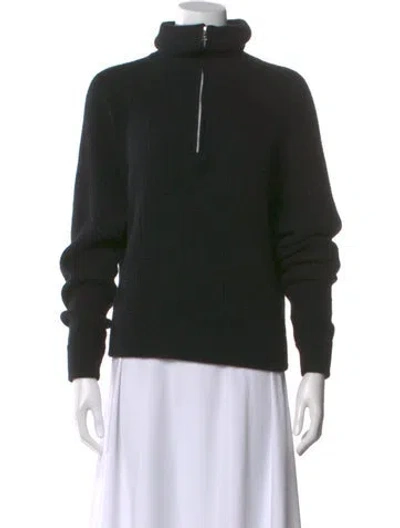 Pre-owned Alo Yoga Cashmere Turtleneck Sweater In Black