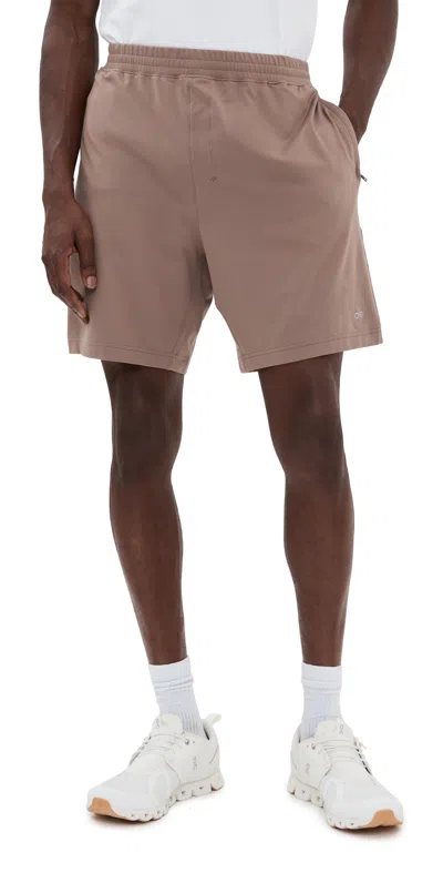 Alo Yoga Conquer React Performance Shorts 7 Mushroom