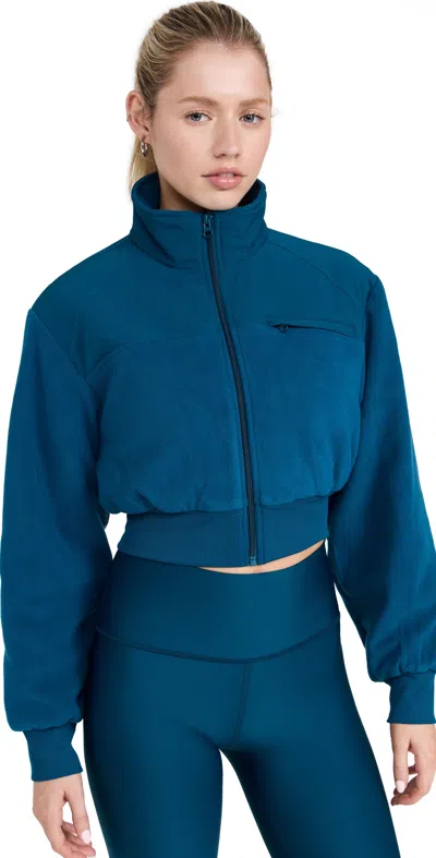 Alo Yoga Wintry Mix Cropped Paneled Fleece And Shell Jacket In Eclipse Blue