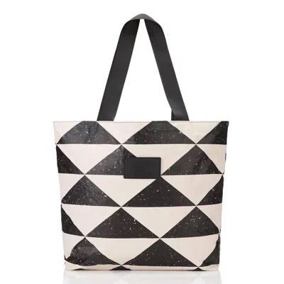 Aloha Collection Women's Kona Nui Day Tripper Tote In Black/sandstone In Multi