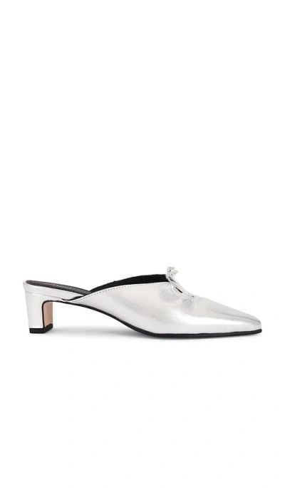 Alohas Amar Pumps In Shimmer Silver