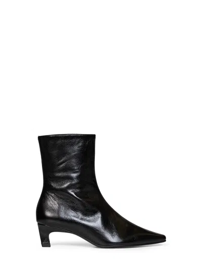 Alohas Ankle Boot In Black
