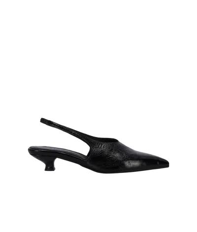 Alohas Eros Leather Pumps In Black