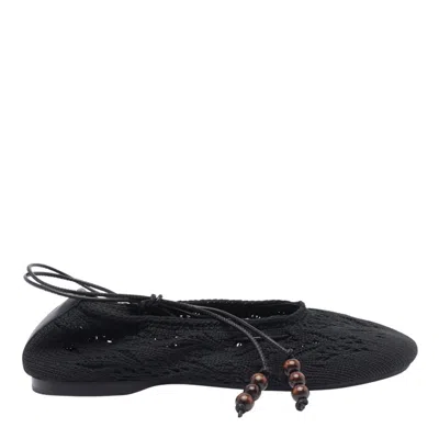 Alohas Flat Shoes In Black
