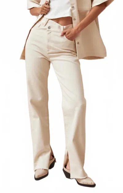 Alohas Kansas Denim Pants In White In Neutral