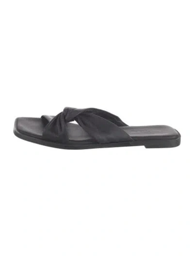 Pre-owned Alohas Leather Slides In Black