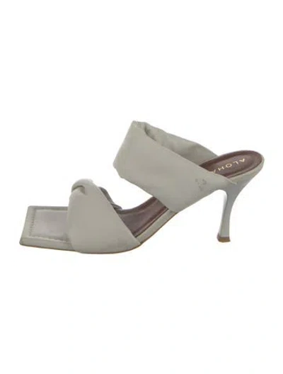 Pre-owned Alohas Leather Slides In White