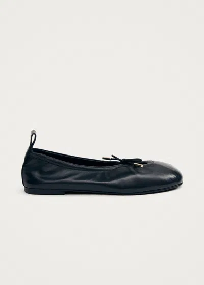 Alohas Mini Bow Pull-tab Flat Shoes With 1cm Heel Height In Black