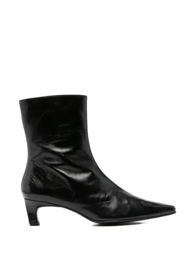 Alohas Pointed-toe Kitten-heel Boots In Black