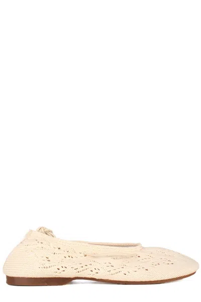 Alohas Dancers Rosemary Crochet In White