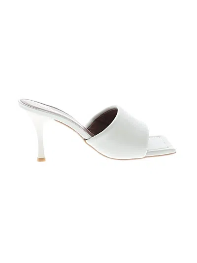 Pre-owned Alohas Sandals In White