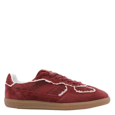 Alohas Sneakers