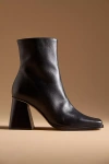 Alohas South Ankle Boots In Black