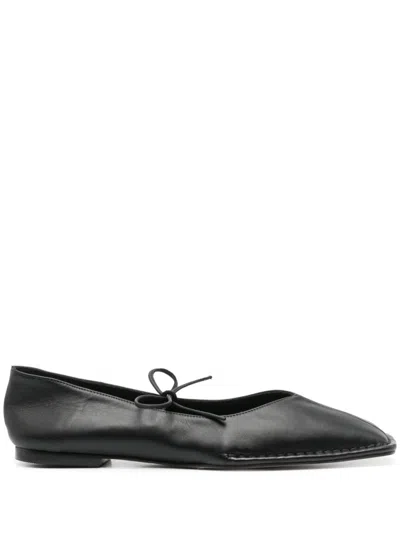 Alohas V-cut Flats With Self-tie Bows In Black